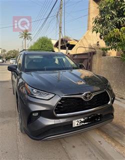 تۆیۆتا هایلاندەر
